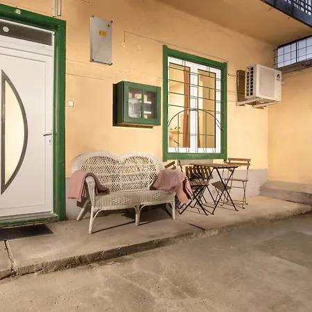 Maja's Sweet Little With Free Parking And Air Condition * Budapest