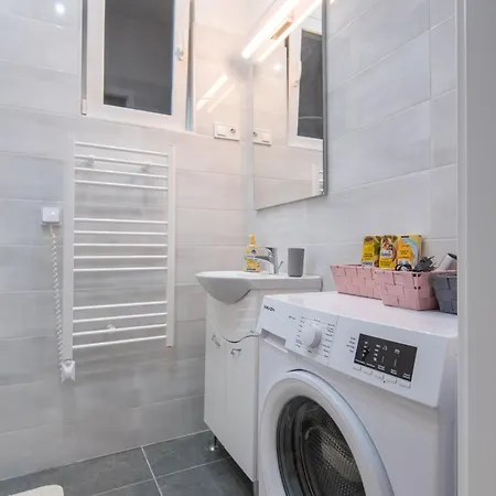 Maja's Sweet Little With Free Parking And Air Condition *